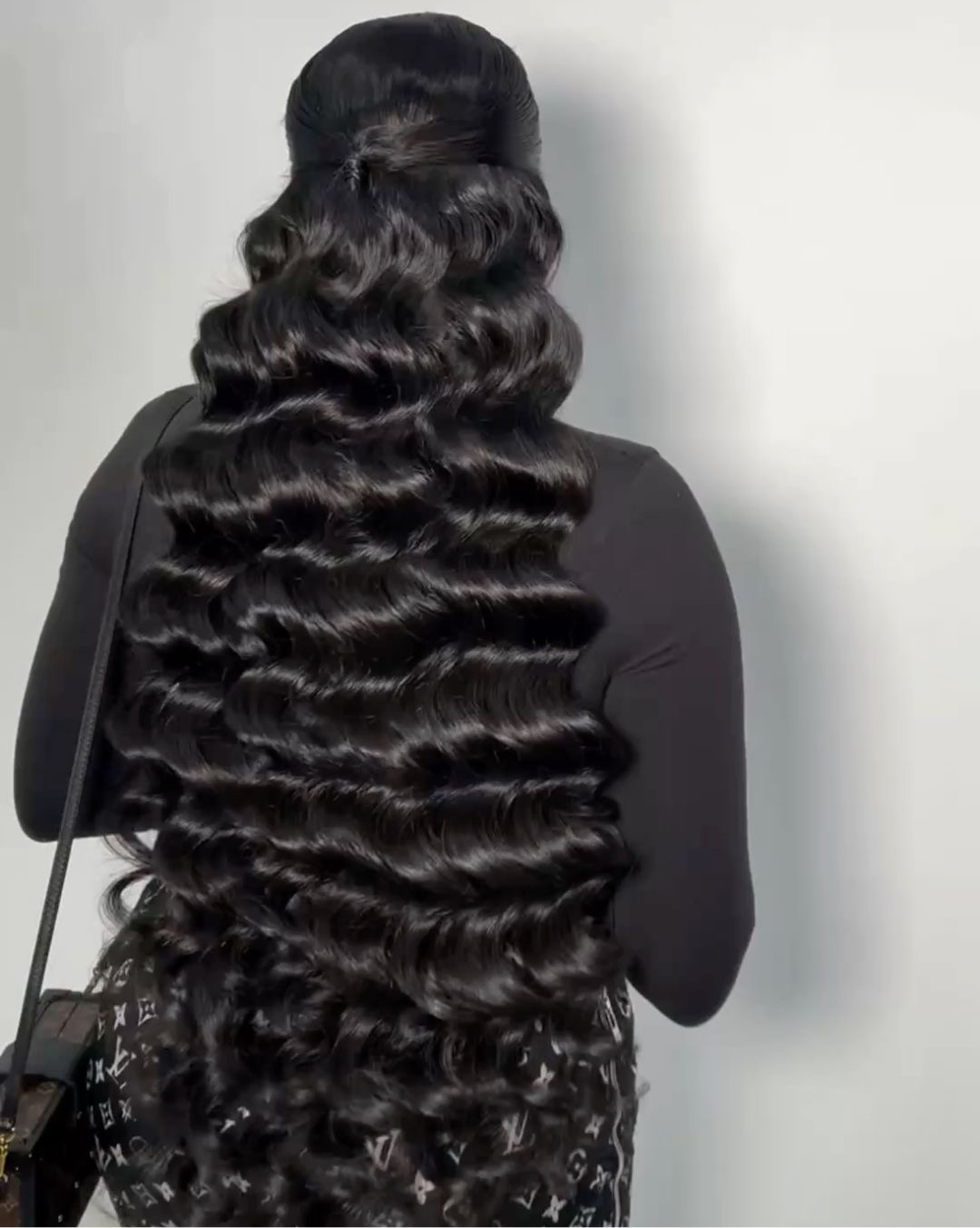 BIG WAND CURLS