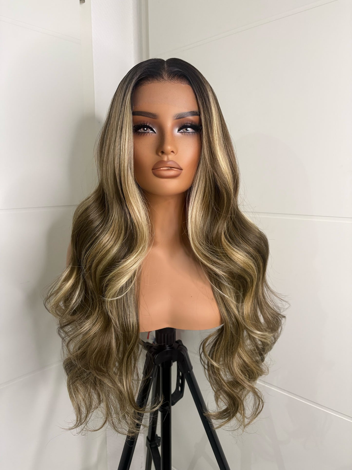 ZARA HDWIG