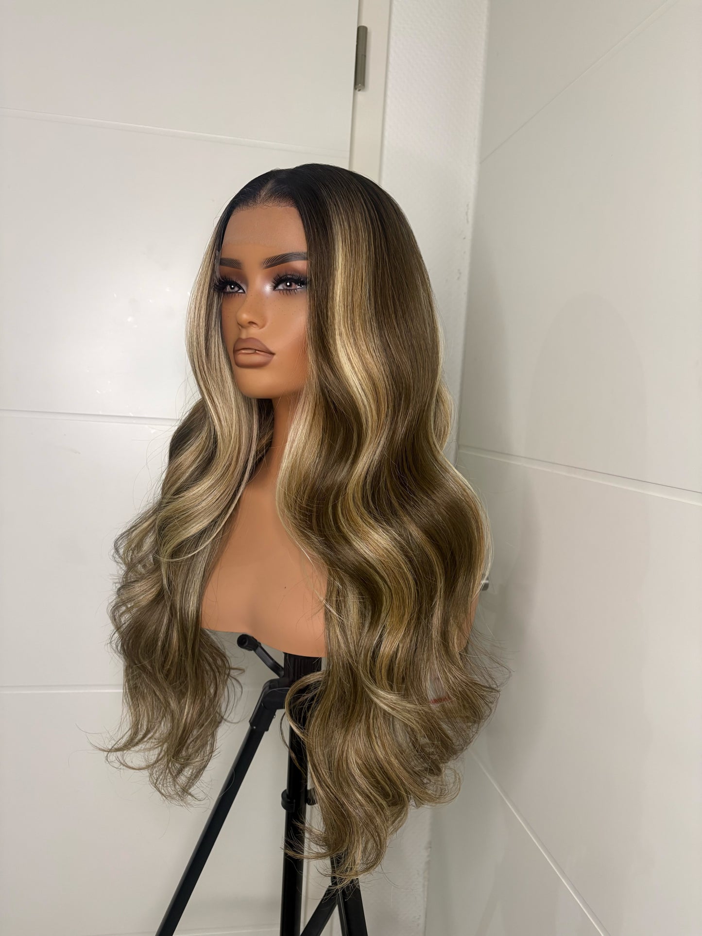 ZARA HDWIG