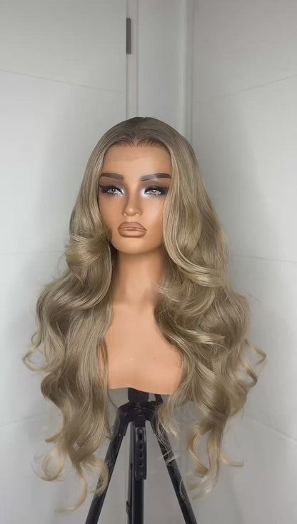 JOANA HDWIG