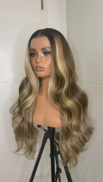 ZARA HDWIG